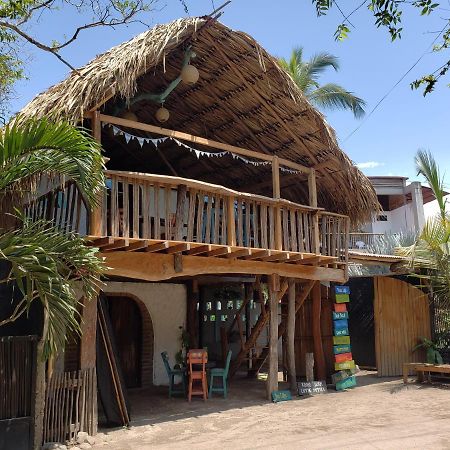 Maria Mulata Palomino Hostel Exterior photo