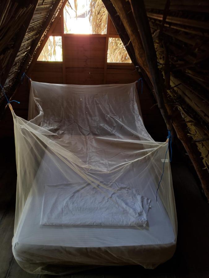 Maria Mulata Palomino Hostel Exterior photo